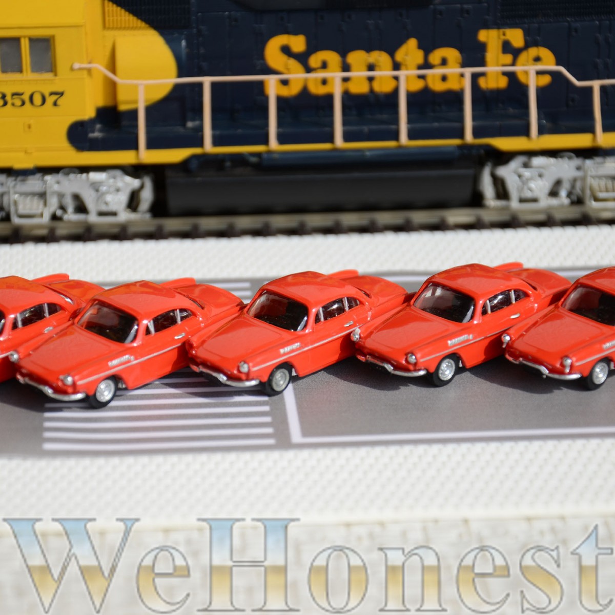 5 x Metal Model Cars 1:87 HO Scale for Building Railroad Train Scenery red